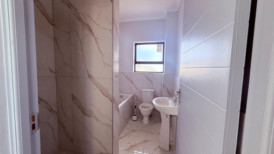 2 Bedroom Property for Sale in Epping Forest Western Cape